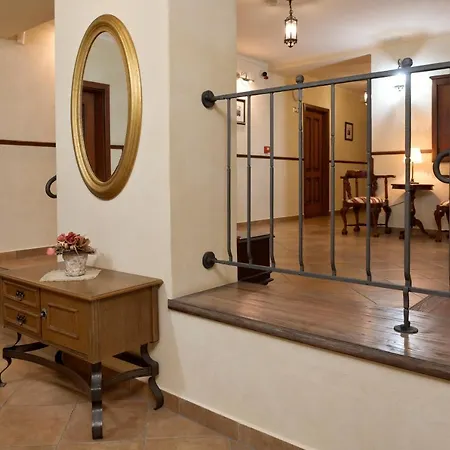 La Fresca Hotel 4*