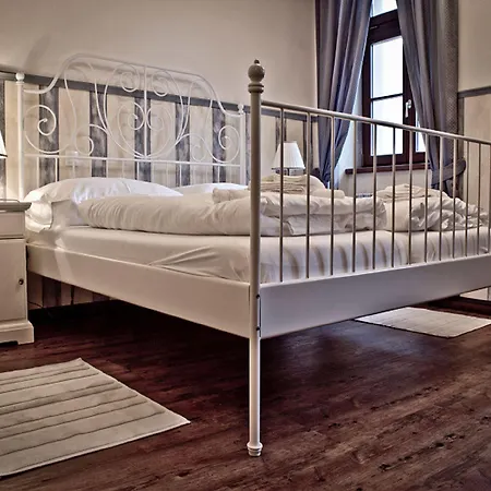 La Fresca Hotell Kroměříž