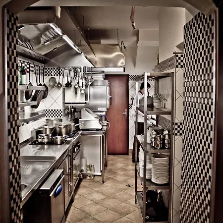 La Fresca Hotel