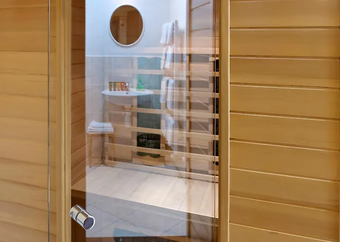 Hotel La Fresca 4*