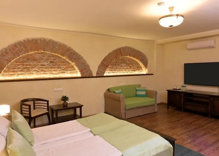 La Fresca Hotel